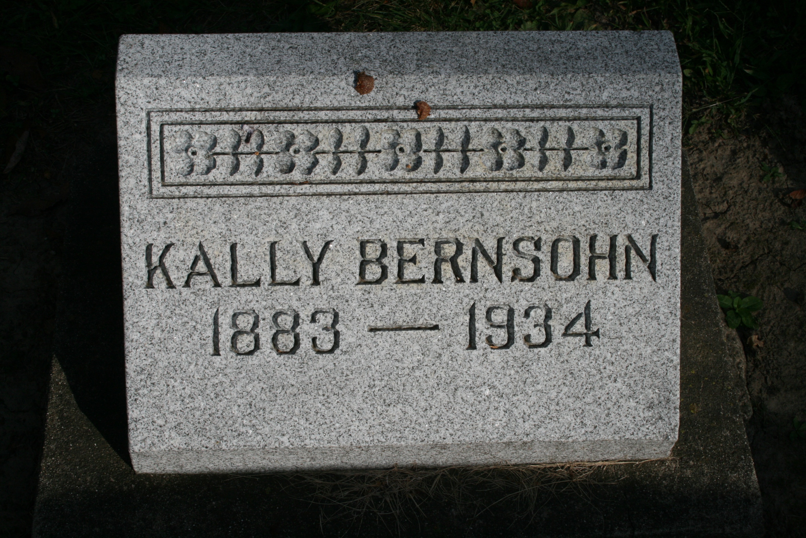 Bernsohn, Kally